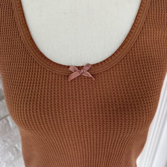 Burnt Orange Tank Top w/ Bow Detail - Picture 5 of 5
